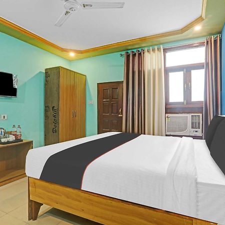 Hotel Collection O Premier Near Hazratganj Lakhnaú Exteriér fotografie