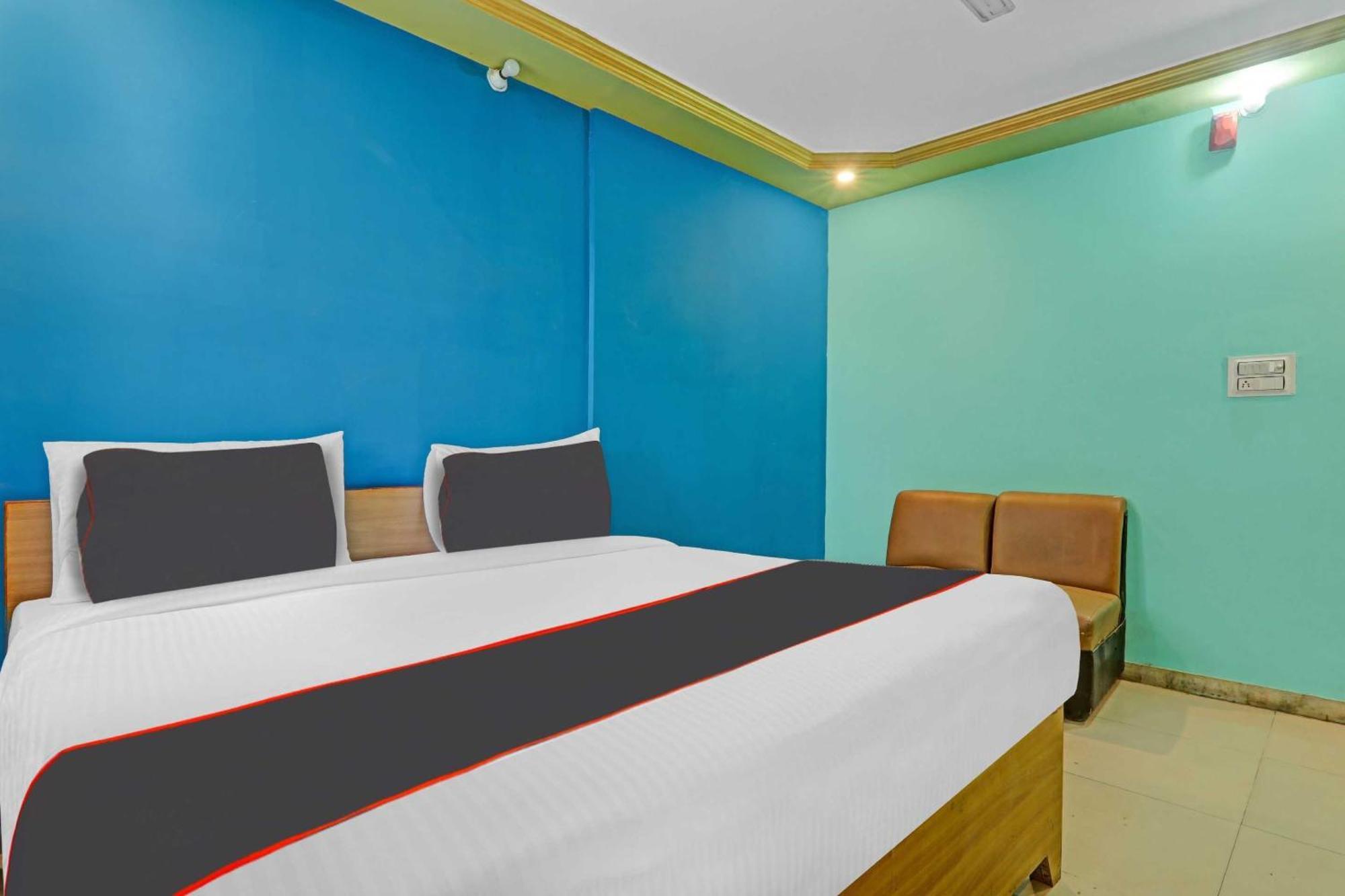 Hotel Collection O Premier Near Hazratganj Lakhnaú Exteriér fotografie