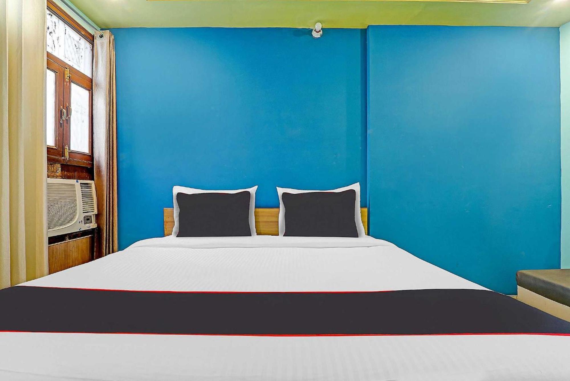 Hotel Collection O Premier Near Hazratganj Lakhnaú Exteriér fotografie