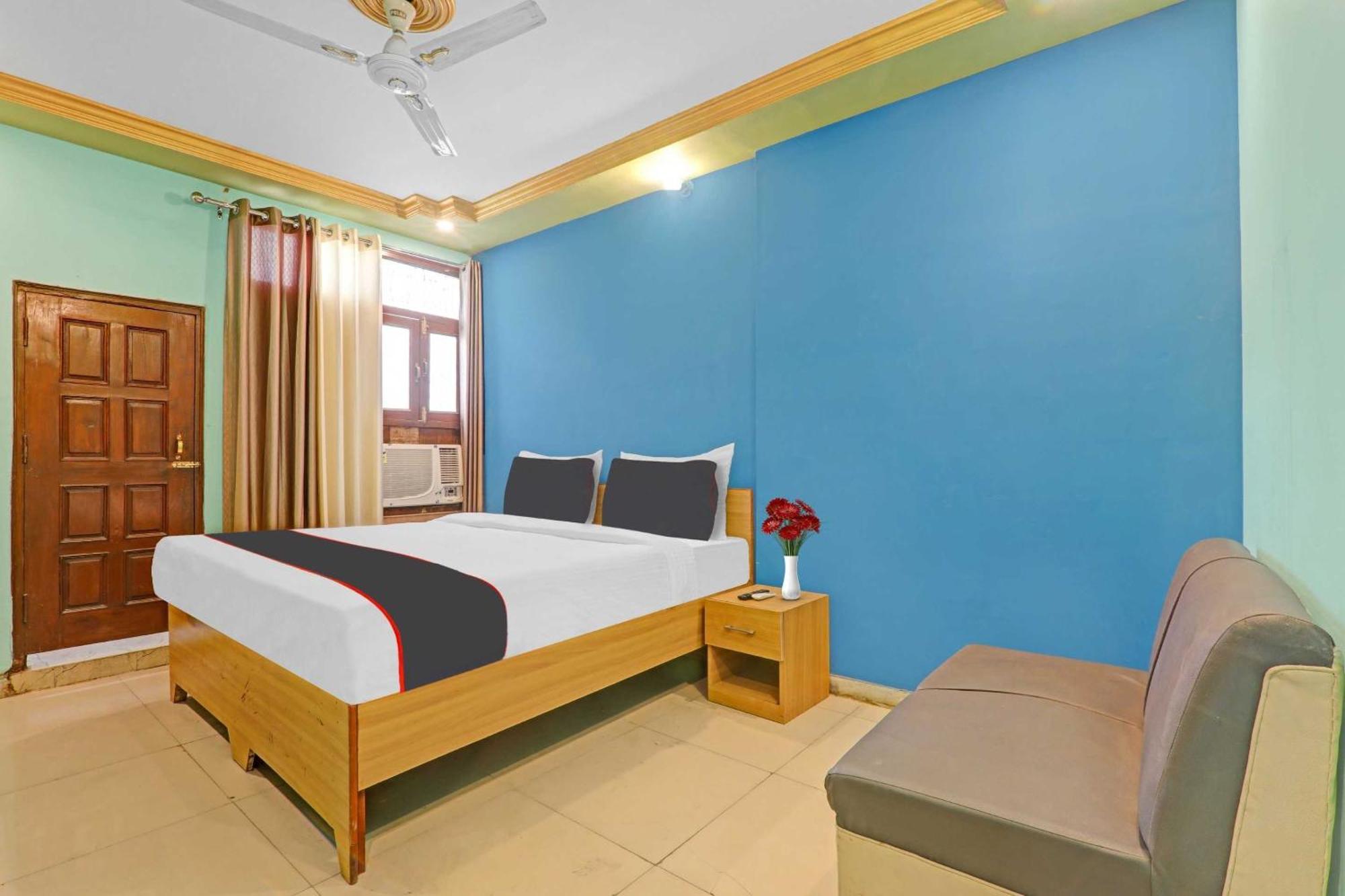 Hotel Collection O Premier Near Hazratganj Lakhnaú Exteriér fotografie
