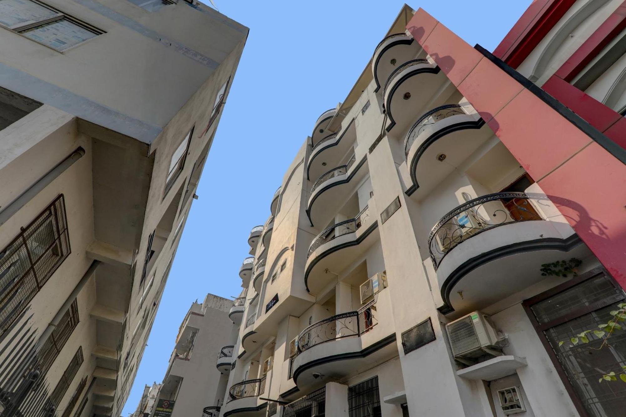 Hotel Collection O Premier Near Hazratganj Lakhnaú Exteriér fotografie